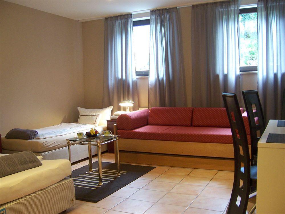 Garden House & East Park-Apartments Grossdorf  Exterior foto